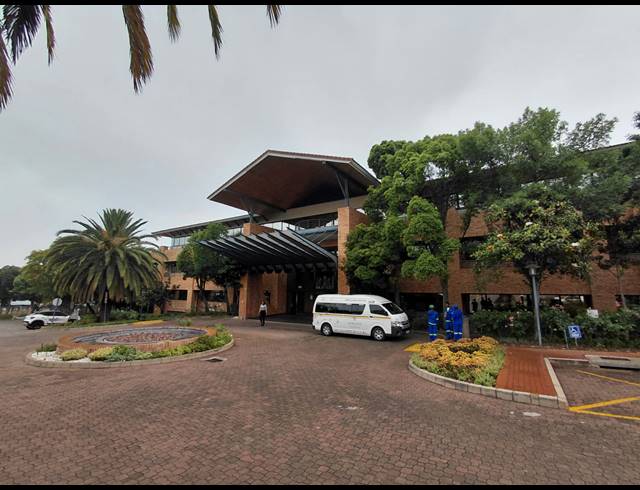 1,960M² OFFICE TO LET IN WOODMEAD